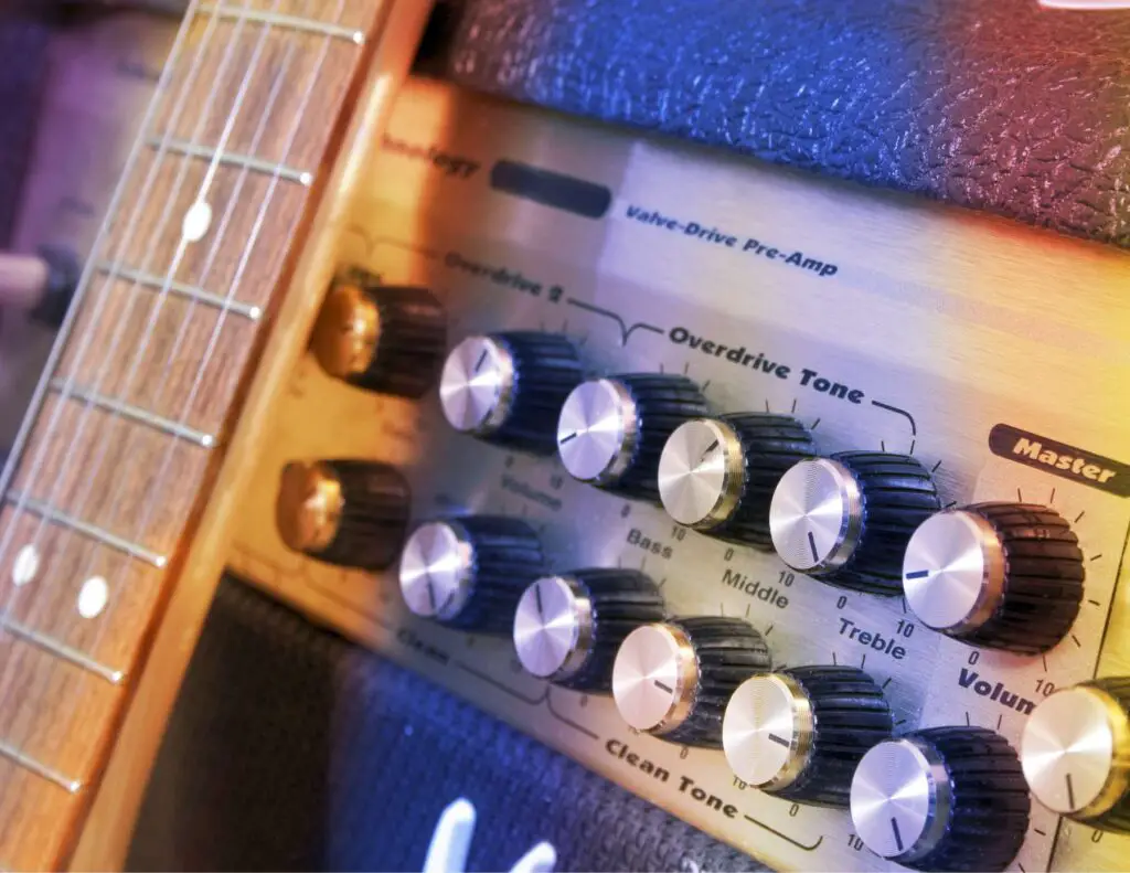 Best Features To Look For In Guitar Amps For Rock Music - Sonic Function