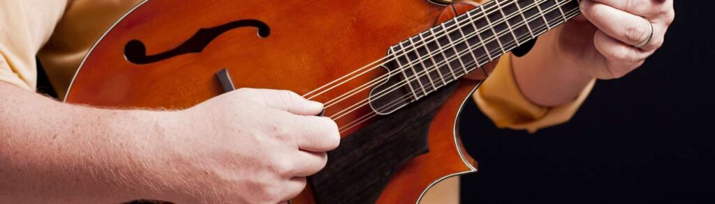 Your guide to purchasing a mandolin. Whether you're in the market for a beginning instrument or you're looking to upgrade to a pro model, this article has you covered.