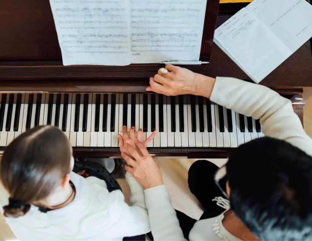 Discover 13 game-changing tips to make piano practice fun. Dive in and spark your passion for the keys!