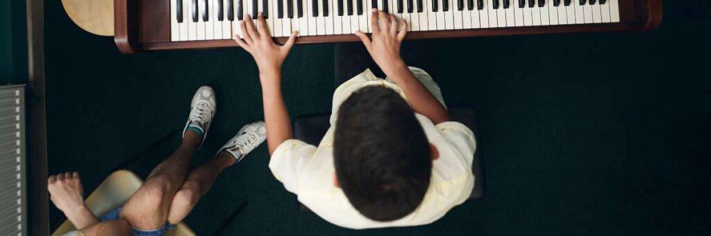 Discover How To Structure Piano Practice. Dive into this step-by-step guide and streamline your journey towards piano mastery.